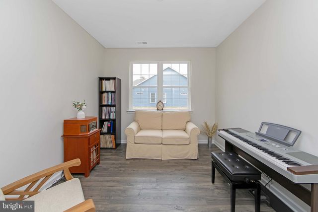 156 LAQUINTA DR, Egg Harbor Township, NJ 08234