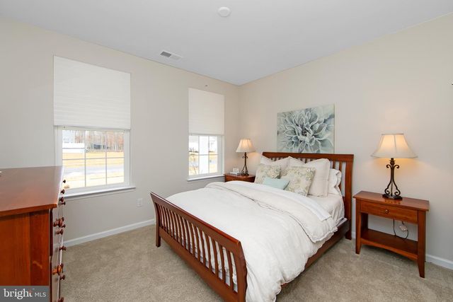 156 LAQUINTA DR, Egg Harbor Township, NJ 08234