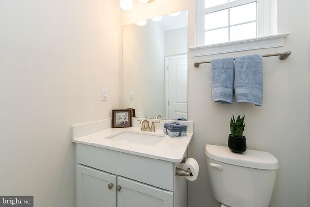 156 LAQUINTA DR, Egg Harbor Township, NJ 08234