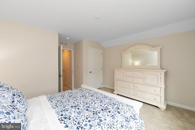 156 LAQUINTA DR, Egg Harbor Township, NJ 08234