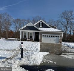 156 LAQUINTA DR, Egg Harbor Township, NJ 08234