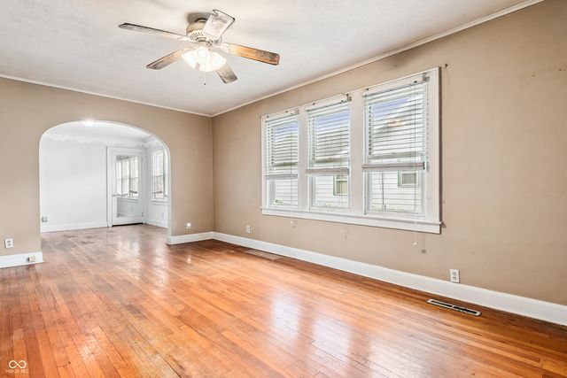 38 Ringwood Way, Anderson, IN 46013