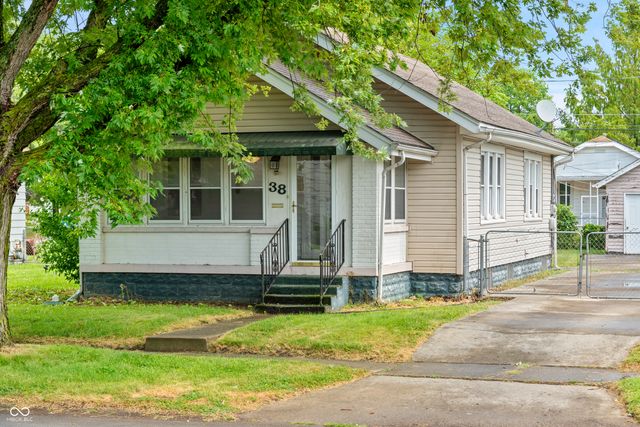 38 Ringwood Way, Anderson, IN 46013