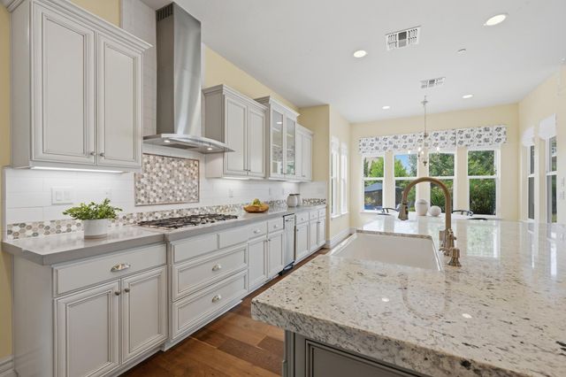 5816 Tree Swallow Cir, Rocklin, CA 95677