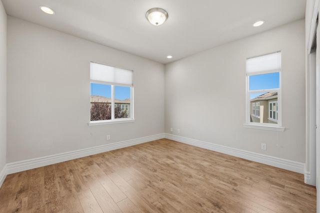 5816 Tree Swallow Cir, Rocklin, CA 95677