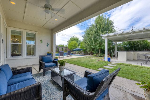 5816 Tree Swallow Cir, Rocklin, CA 95677