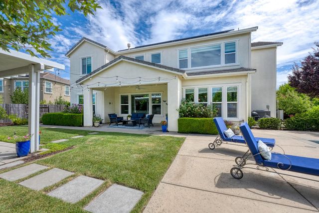 5816 Tree Swallow Cir, Rocklin, CA 95677