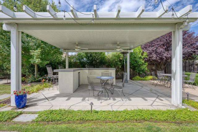 5816 Tree Swallow Cir, Rocklin, CA 95677