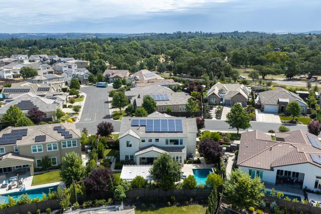 5816 Tree Swallow Cir, Rocklin, CA 95677
