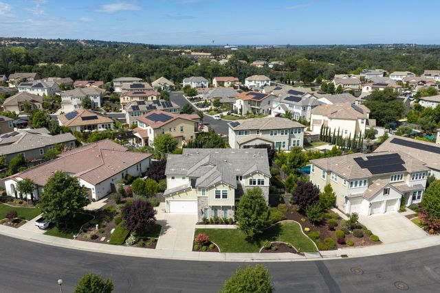 5816 Tree Swallow Cir, Rocklin, CA 95677
