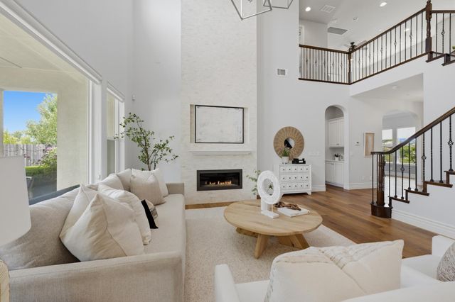 5816 Tree Swallow Cir, Rocklin, CA 95677