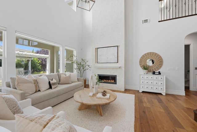 5816 Tree Swallow Cir, Rocklin, CA 95677