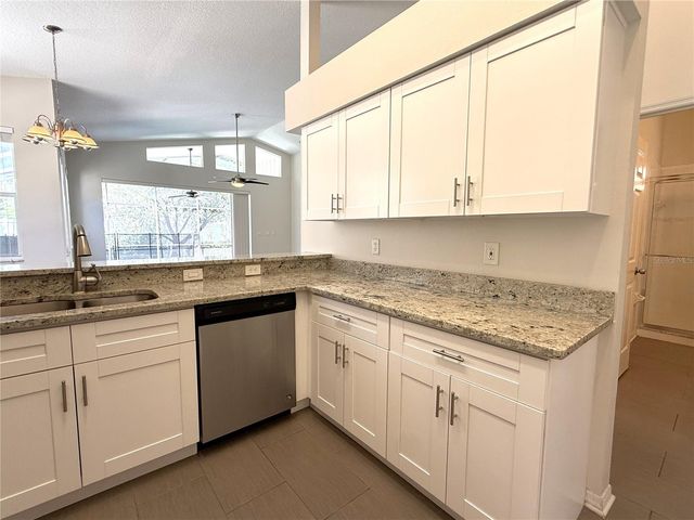 4304 MARCOTT CIRCLE, Sarasota, FL 34233