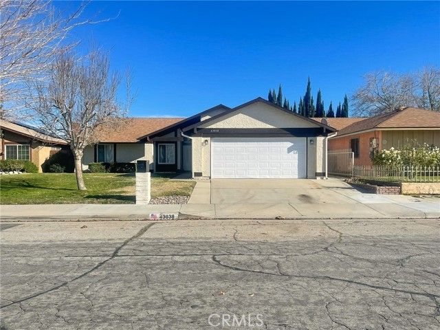 43038 Burlwood, Lancaster, CA 93536