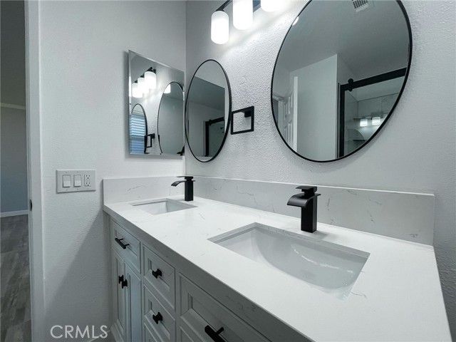 43038 Burlwood, Lancaster, CA 93536