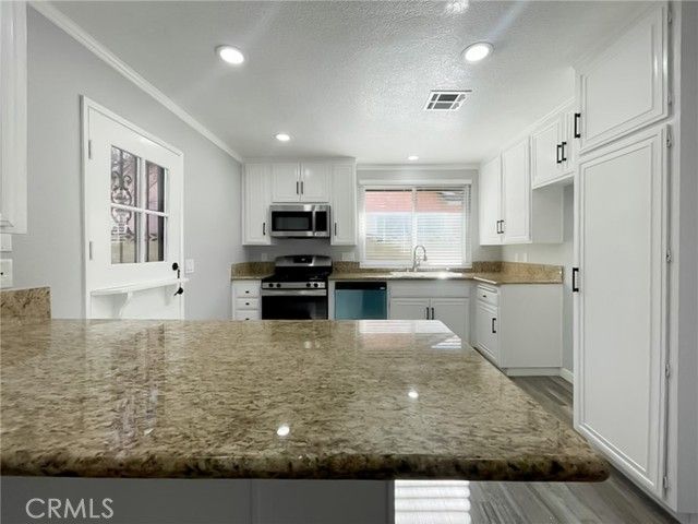 43038 Burlwood, Lancaster, CA 93536