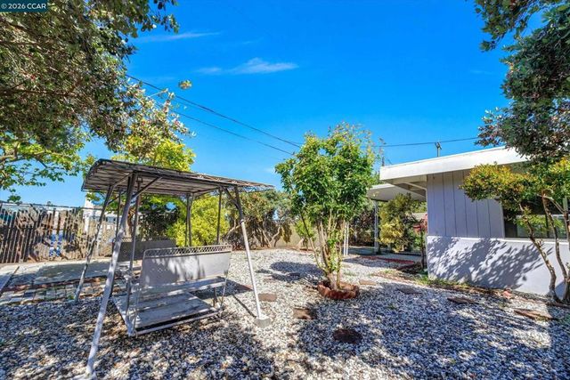 1200 Elliott Dr, Vallejo, CA 94589