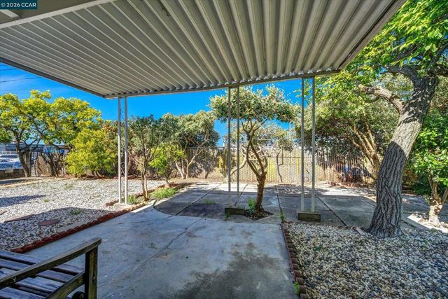 1200 Elliott Dr, Vallejo, CA 94589