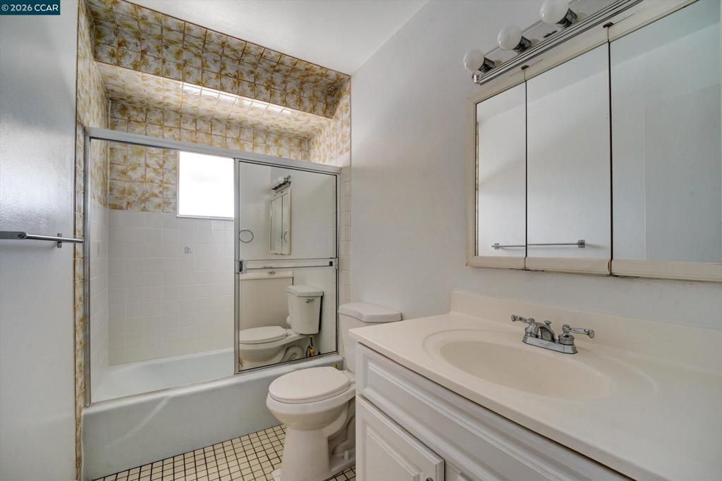 Image 18 of property listing at 1200 Elliott Dr, Vallejo, CA 94589