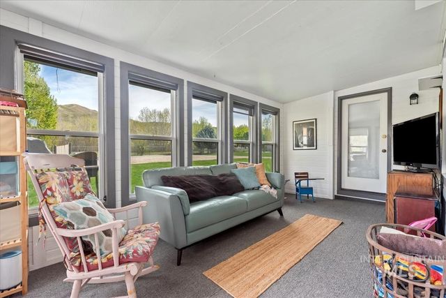 760 Celeste Dr, Emmett, ID 83617