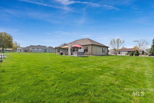 760 Celeste Dr, Emmett, ID 83617