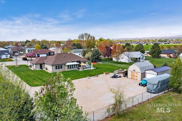 760 Celeste Dr, Emmett, ID 83617