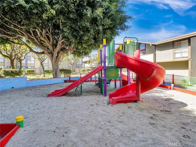 806 Coriander C, Torrance, CA 90502