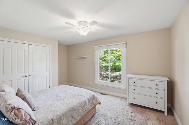 8766 Willow Pond Boulevard, Sylvania, OH 43560