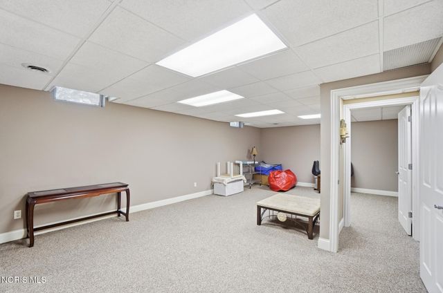 8766 Willow Pond Boulevard, Sylvania, OH 43560