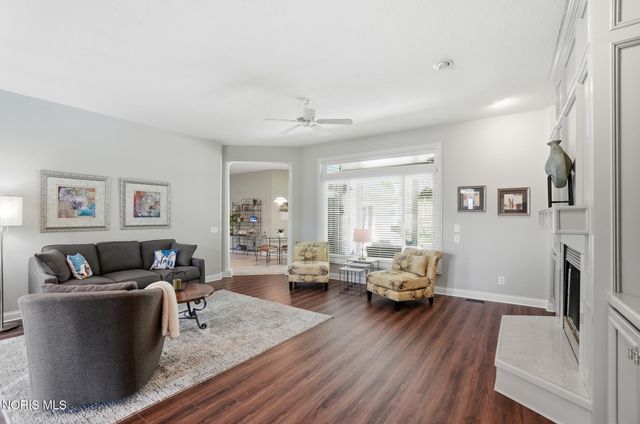 8766 Willow Pond Boulevard, Sylvania, OH 43560