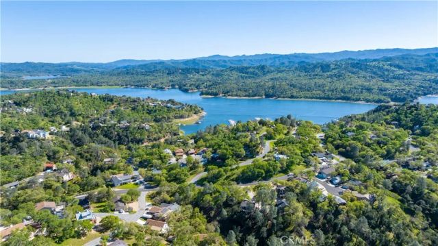 2488 Captains Walk, Bradley, CA 93426