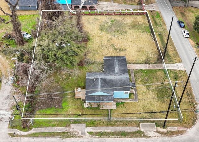 7502 Ley Road, Houston, TX 77028