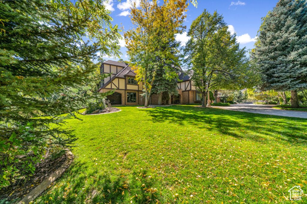 305 S RACHEL LN, New Harmony, UT 84757