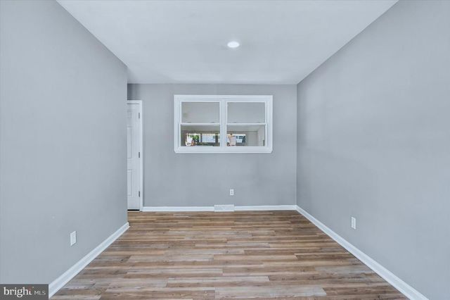 325 FREAR DR, Dover, DE 19901