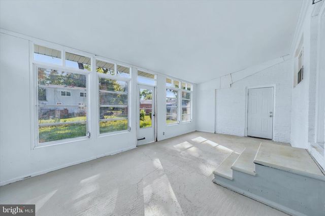 325 FREAR DR, Dover, DE 19901