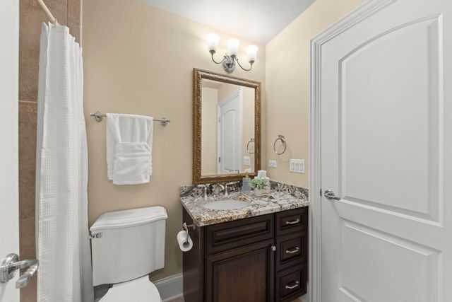 253 E Wilson Street, Elmhurst, IL 60126