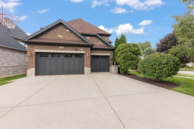 253 E Wilson Street, Elmhurst, IL 60126