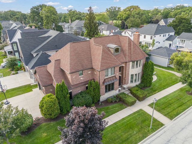 253 E Wilson Street, Elmhurst, IL 60126