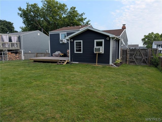 6954 Northview Drive, Lockport Town, NY 14094