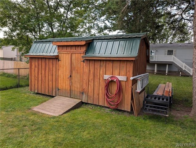 6954 Northview Drive, Lockport Town, NY 14094