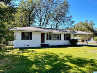 1402 10TH STREET SE, Cullman, AL 35055