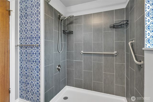 109 Pacific Avenue S, Pacific, WA 98047