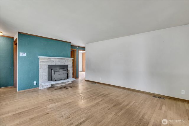 109 Pacific Avenue S, Pacific, WA 98047