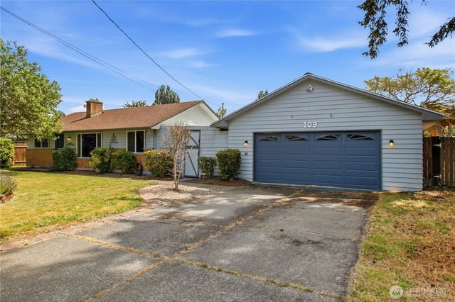 109 Pacific Avenue S, Pacific, WA 98047