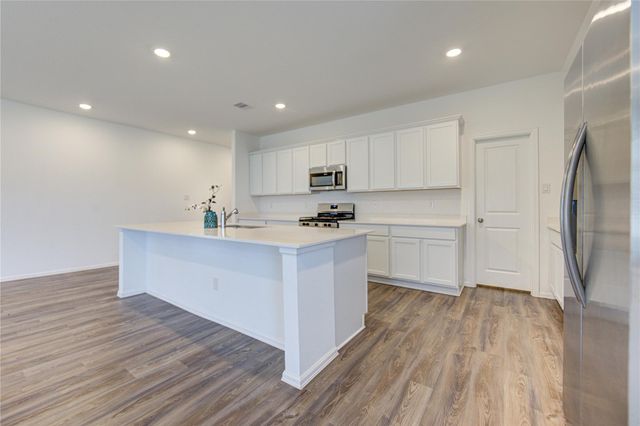 2554 Olivine Stone Drive, Richmond, TX 77469
