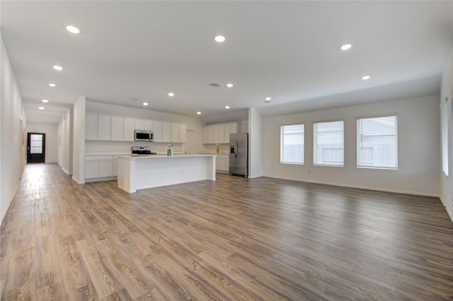 2554 Olivine Stone Drive, Richmond, TX 77469