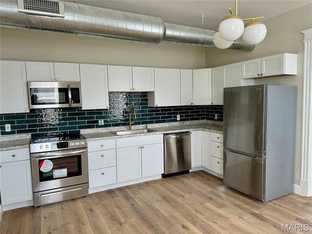 3148 Winnebago Street, St Louis, MO 63118