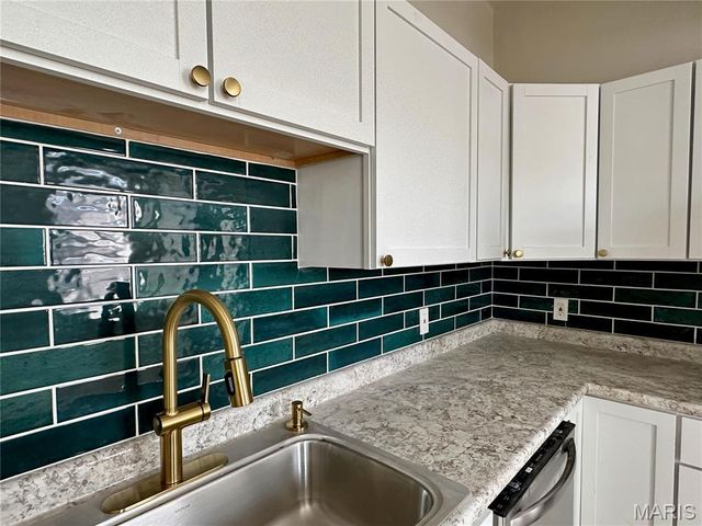 3148 Winnebago Street, St Louis, MO 63118