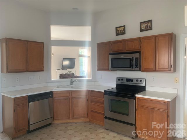 10514 Hellebore Road, Charlotte, NC 28213