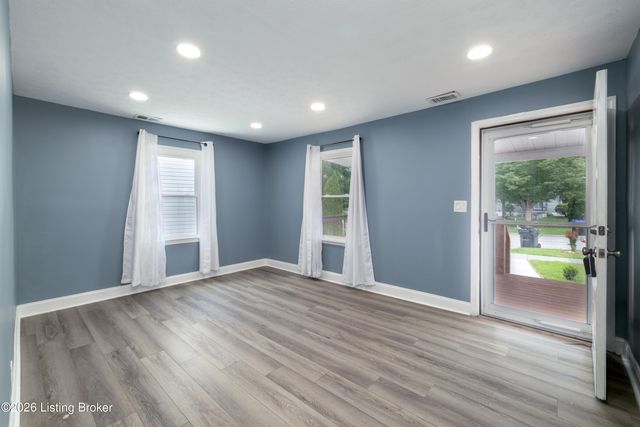 1006 Seelbach Ave, Louisville, KY 40215